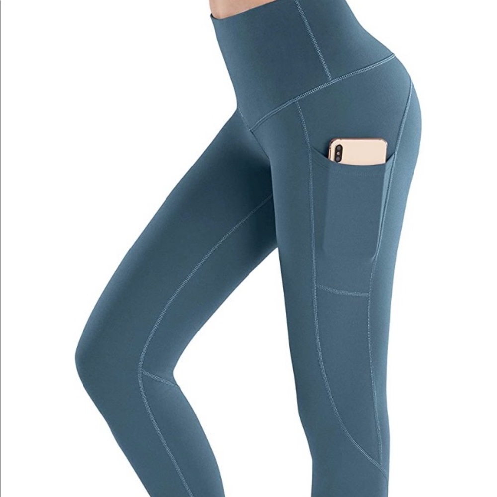 Two pairs of high waist yoga pants